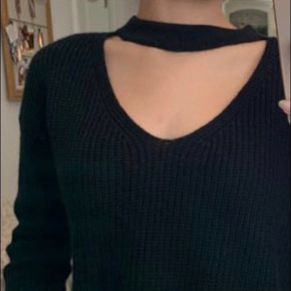 Black Choker Sweater - Picture 5 of 5